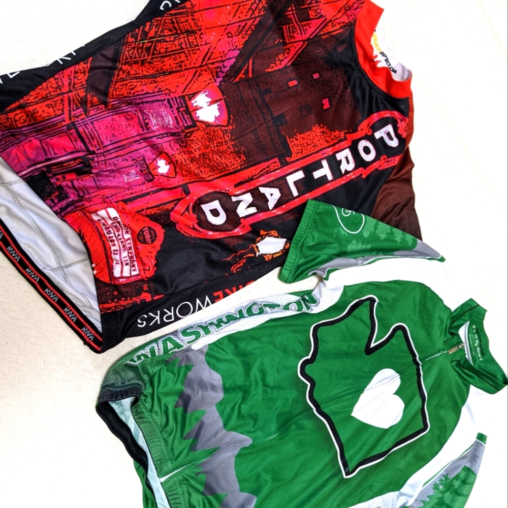 Set of 2 Bike Jerseys, Portland, Oregon and Washington State. Full zip, like new